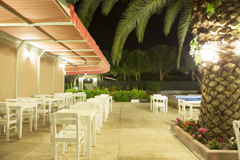 R+ Hotel By Rooms Cesme Exterior photo